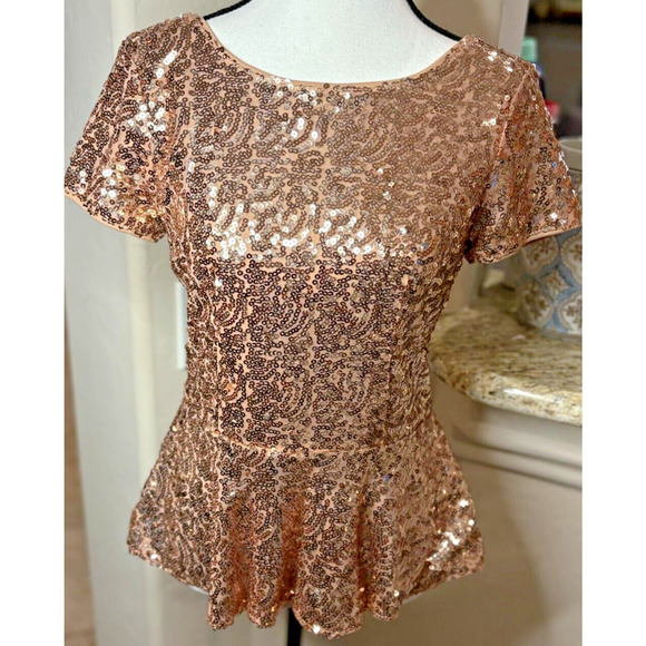 Casual Couture by Green Envelope Gold Sequin Peplum Blouse Medium 4-6 - Picture 1 of 5